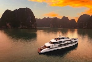 Ab Ha Long: Luxus-Symphonie-Tageskreuzfahrt mit 2 Jacuzzi-Pools