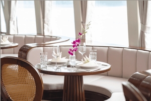 Ab Ha Long: Luxus-Symphonie-Tageskreuzfahrt mit 2 Jacuzzi-Pools