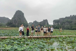 Fra Ha Noi: 3-dages tur med en lille gruppe i Lan Ha-bugten og Ninh Binh