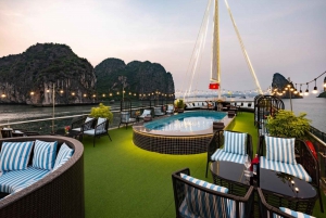 Ha Long–Lan Ha lyxig dagskryssning från Hanoi