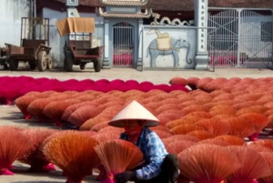 Hanoi:Private Tour Quang Phu Cau Incense Village,local lunch
