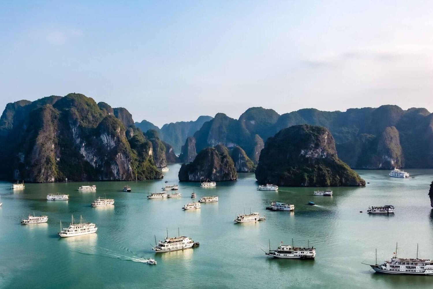 Do porto de cruzeiros de Halong: Passeio de barco de 4 horas pela Baía de Ha Long