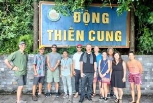 Do porto de cruzeiros de Halong: Passeio de barco de 4 horas pela Baía de Ha Long
