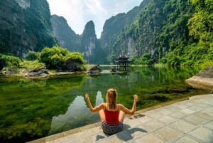 Vanuit Hanoi: 1-daagse privé-auto naar wierookdorp & Ninh Binh