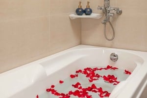 From Hanoi: 2-Day & 1 Night Halong Bay Tour