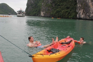 From Hanoi: 2-Day Bai Tu Long Bay Cruise with Kayaking