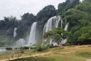 Von Hanoi aus: 2-tägige Ban Gioc Wasserfall Tour