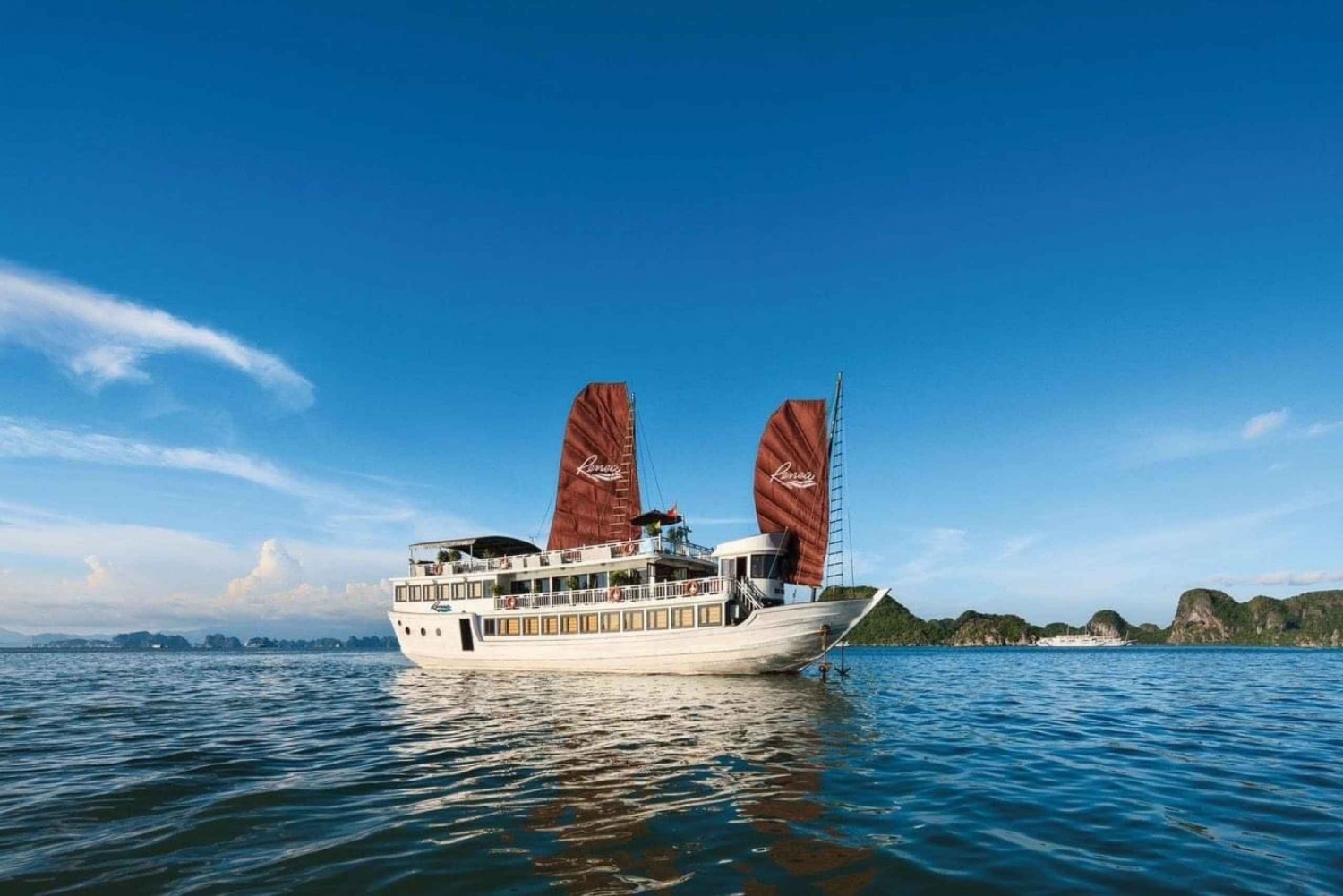 Desde Hanói: Crucero de 2 días por la Bahía de Ha Long con Actividades
