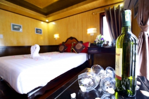 From Hanoi: 2-Day Ha Long Bay Cruise with Activities
