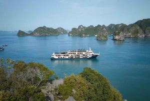 Desde Hanói: Crucero de 2 días por la bahía de Ha Long Lan 5 estrellas y balcón