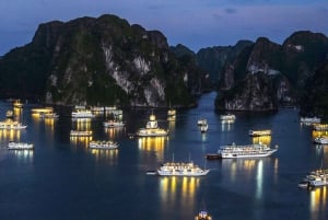 Desde Hanói: Crucero de 2 días por la Bahía de Halong con comidas