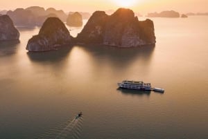 Vanuit Hanoi: 2-daagse Halong Bay cruise met maaltijden