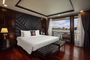 From Hanoi: 2-Day Lan Ha Bay 5-Star Cruise with Balcony