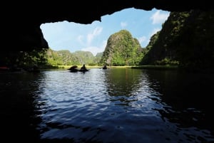 Från Hanoi: 2-dagars Ninh Binh-tur med boende och måltider