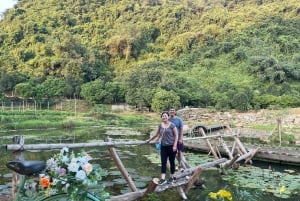 Från Hanoi: 2-dagars Ninh Binh-tur med boende och måltider