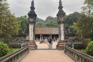 Från Hanoi: 2-dagars Ninh Binh-tur med boende och måltider