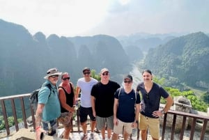 Från Hanoi: 2-dagars Ninh Binh-tur med boende och måltider