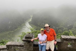 Från Hanoi: 2-dagars Ninh Binh-tur med boende och måltider