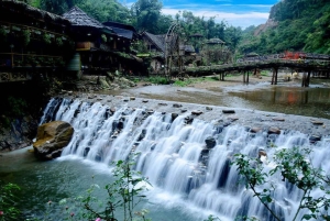 From Hanoi: 2-Day Sapa Limo Bus Tour & Fansipan Peak Visit