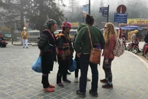 Hanoista: 2-Day Sapa Trek Tour - Luxury Limousine Transfer (luksuslimusiini)