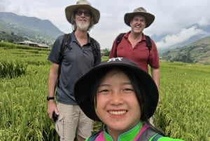 Depuis Hanoi : 2 jours de trek à Sapa - Transfert en limousine de luxe