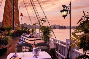 Från Hanoi: 2D1N Ha Long Bay med Arcady Boutique Cruise