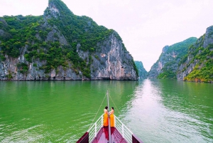 Från Hanoi: 2D1N Ha Long Bay med Arcady Boutique Cruise