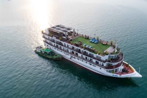 From Hanoi: 4-Day Ninh Binh & Halong Bay Cruise with Balcony
