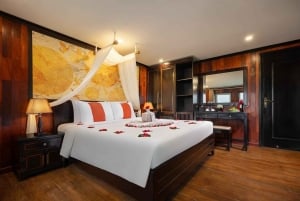 From Hanoi: 4-Day Ninh Binh & Halong Bay Cruise with Balcony