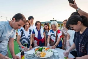 From Hanoi: 4-Day Ninh Binh & Halong Bay Cruise with Balcony