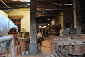 Da Hanoi: tour di 4 ore del villaggio della ceramica di Bat Trang