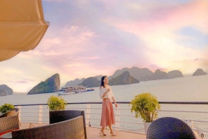 Vanuit Hanoi: 5-sterren cruise met overnachting in Halong Bay met balkon