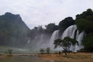Z Hanoi: Wodospady Ban Gioc 2-dniowa 1-nocna wycieczka