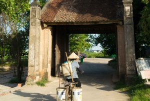 From Hanoi: Duong Lam Ancient Village Tour