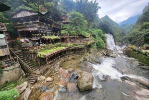 ハノイ発：サパとファンシーパン山を2日間探索