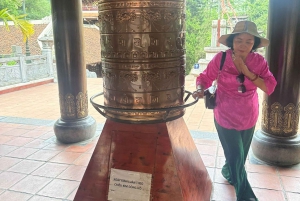 Hanoista: Hanoi: Koko päivän Perfume Pagoda ryhmäkierros lounaalla