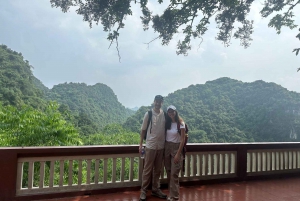 Da Hanoi: Tour di gruppo della Pagoda dei Profumi di una giornata intera con pranzo