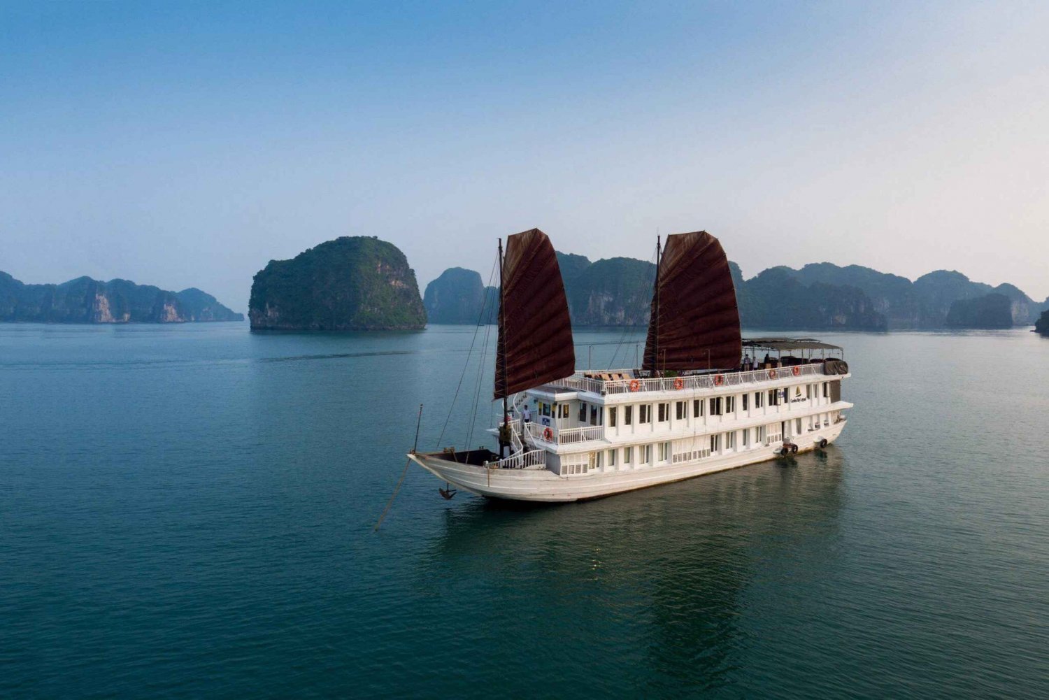 Vanuit Hanoi: Ha Long & Bai Tu Long Bay 2-daagse cruise met 1 overnachting