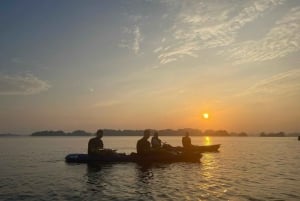 Au départ de Hanoi : Croisière de 2 jours et 1 nuit entre Ha Long et la baie de Bai Tu Long