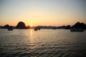 Hanoista: Ha Long & Bai Tu Long Bay 2 päivän 1 yön risteilyretki