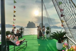 Hanoi: Lan Ha – Ha Long Bay 2 päivää 5 tähden parvekkeellisessa hytissä