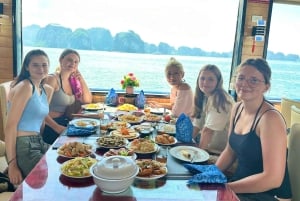 Hanoi: Lan Ha – Ha Long Bay 2 päivää 5 tähden parvekkeellisessa hytissä