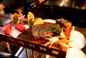 Fra Hanoi: 2-dages krydstogt i Ha Long-bugten med måltider