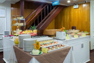 From Hanoi: Ha Long & Bai Tu Long Bay 3-Day Cruise with Food