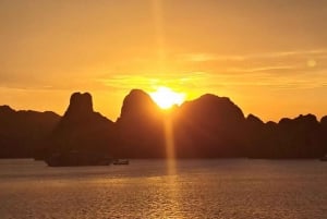 From Hanoi: Ha Long Bay 3-Day 5 Star Cruise with Balcony