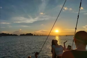 Au départ de Hanoi : Croisière 5 étoiles de 3 jours dans la baie d'Ha Long avec balcon