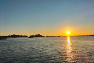 Au départ de Hanoi : Croisière 5 étoiles de 3 jours dans la baie d'Ha Long avec balcon