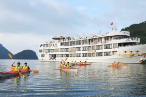 From Hanoi: Ha Long Bay 3-Day Cruise with Private Jacuzzi
