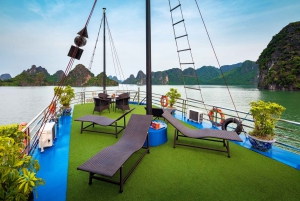 From Hanoi: Ha Long Bay Boat Trip w/ Ti Top & Sung Sot Visit