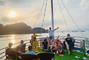 From Hanoi: Ha Long Bay Full-Day Guided Tour with Lunch
